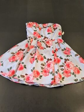 B. Darlin Party Dress Juniors Size 5/6 Strapless Floral Flare Lined Prom New